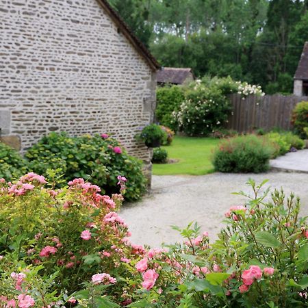 Chambre D'Hote Courtoux Saint-Denis-sur-Sarthon Luaran gambar
