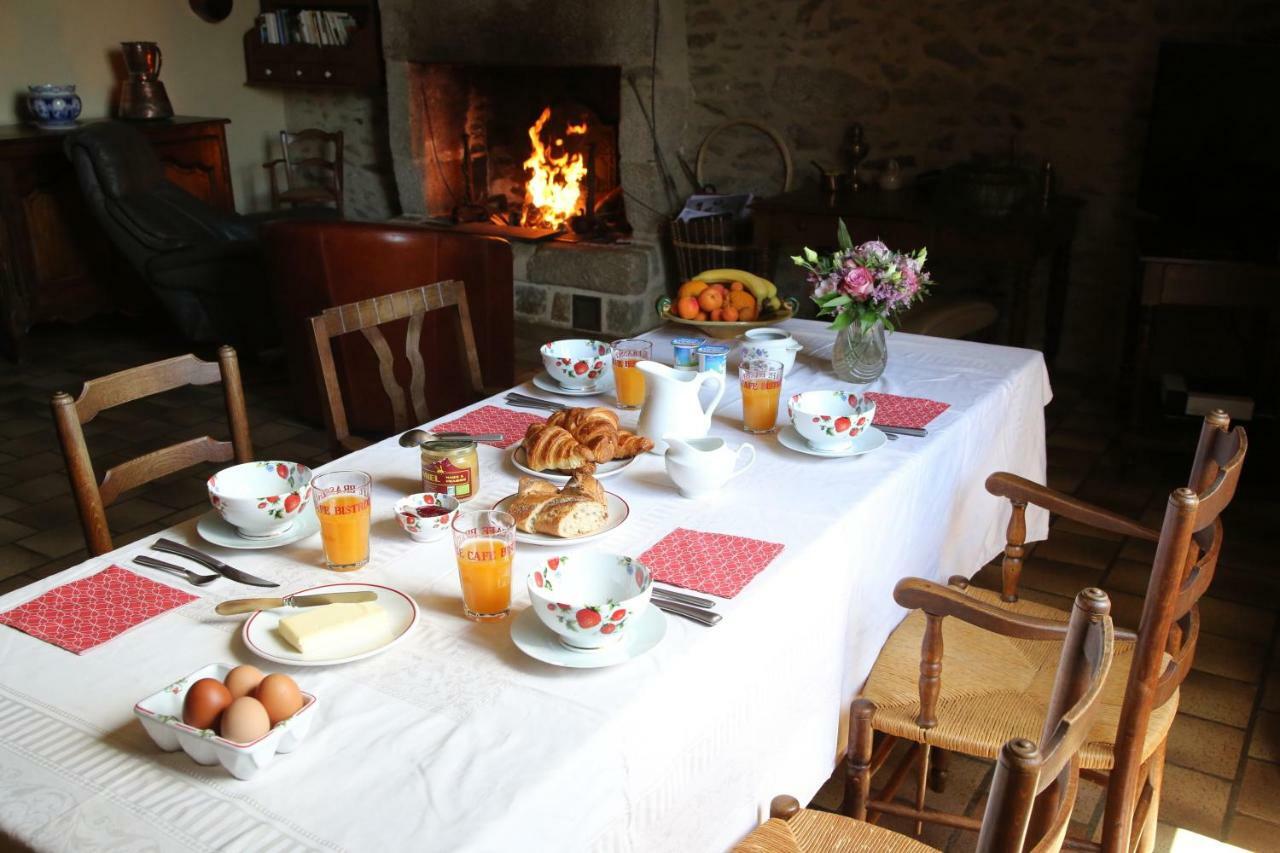 Chambre D'Hote Courtoux Saint-Denis-sur-Sarthon Luaran gambar